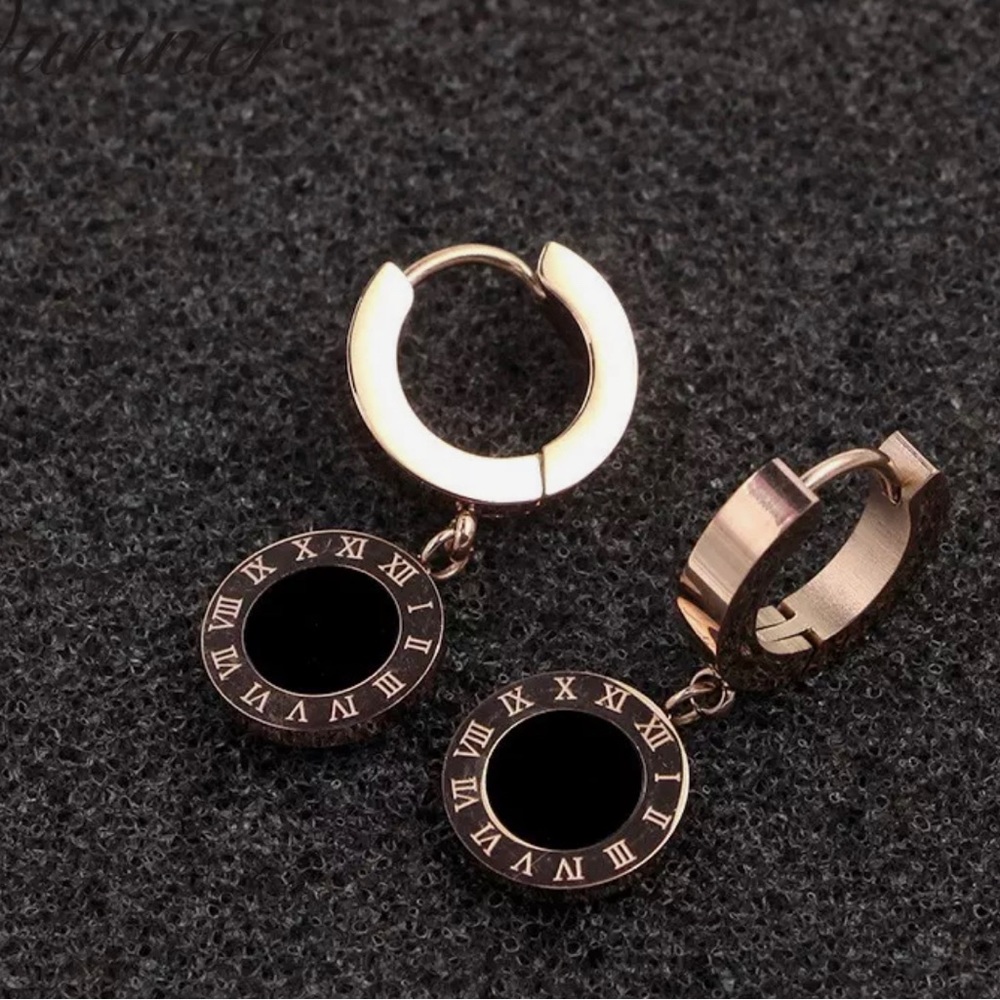 Black and Gold Disc Women Dangle Earrings by Grathia Cero - Picture 6 of 6